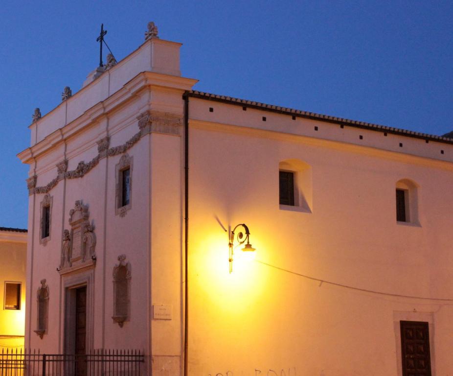 Albergo Ristorante Del Cacciatore Foggia Exterior photo